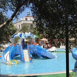 Zeytin Aquapark Апарт-отель Айвалык